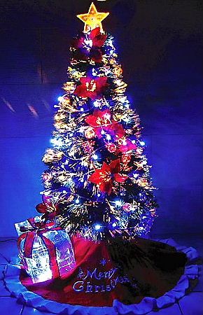 魅惑の光で夢の世界へ Ledライトクリスマスツリー予約受付中 今年はハッピークリスマス クリスマスツリー購入はまだ 間に合う